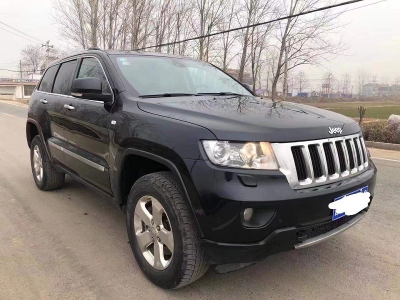 泰安11年Jeep大切諾基2