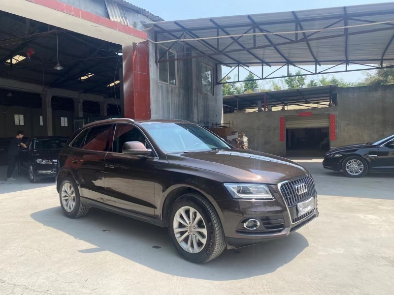 成都15年奥迪Q57