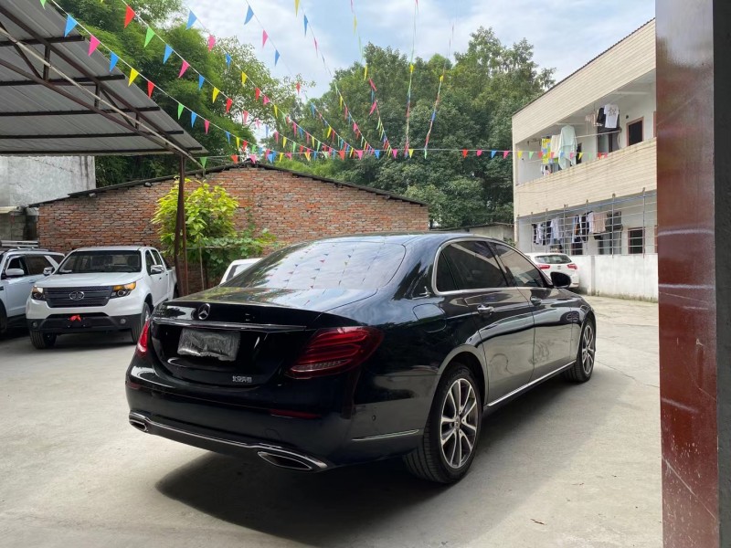 成都19年奔驰E7