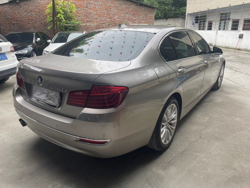 成都16年宝马5系2