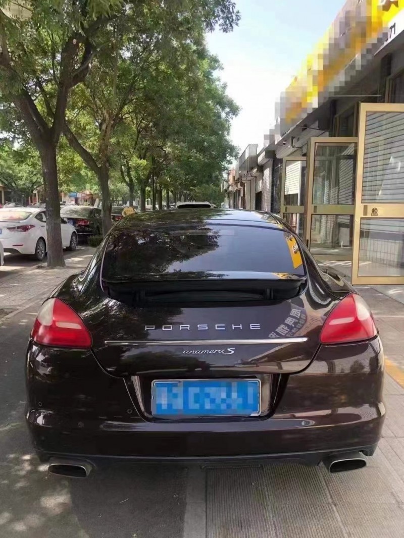 泰安12年保時捷帕拉梅拉9