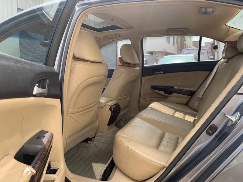 广州09年本田雅阁6