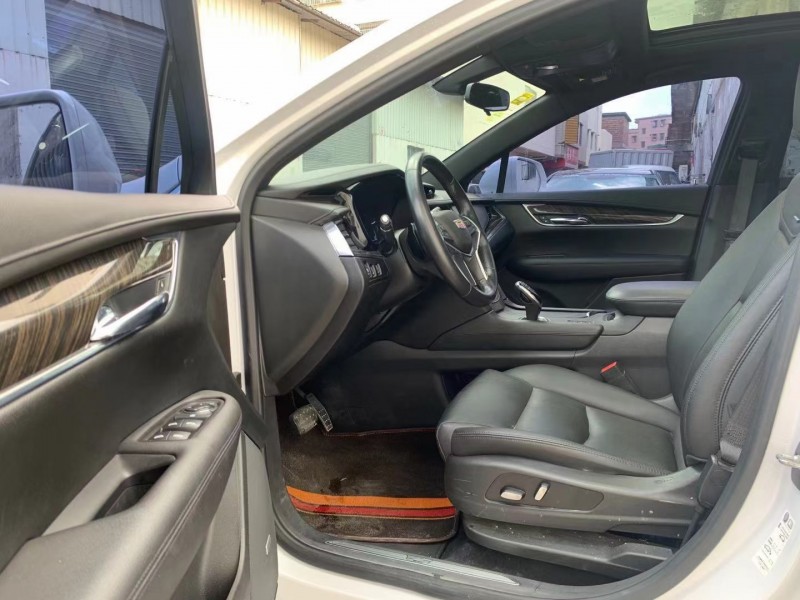 广州19年凯迪拉克XT54