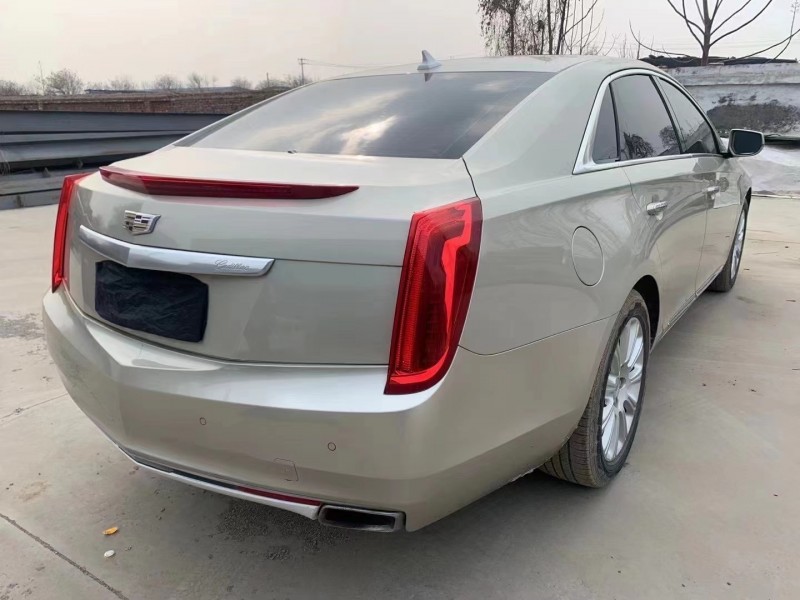 潍坊16年凯迪拉克XTS3