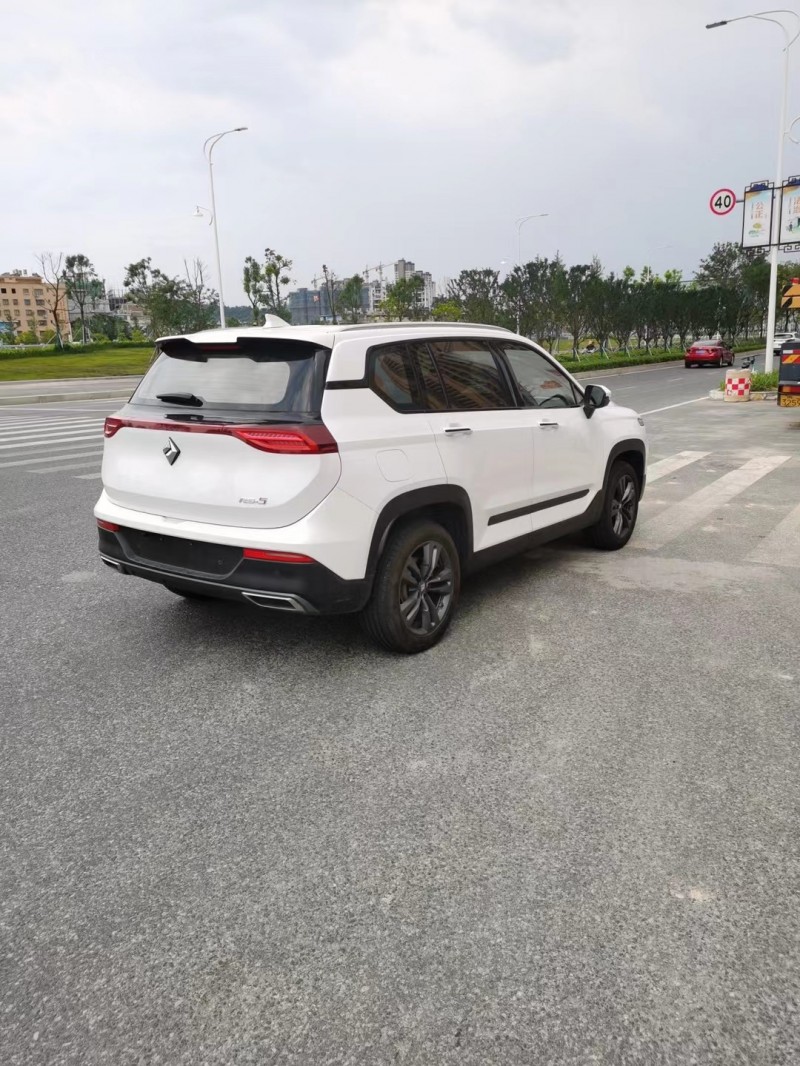 衢州20年寶駿RS56