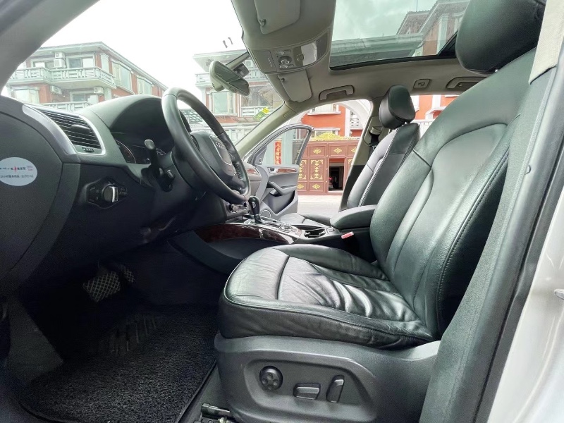 佛山12年奥迪Q54