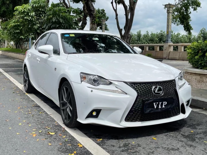 佛山16年雷克萨斯IS7