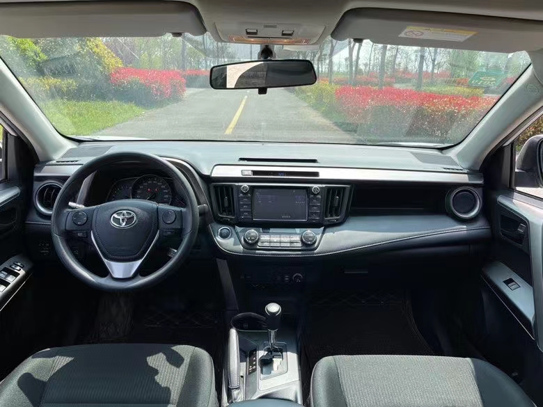 盐城17年丰田RAV4荣放8
