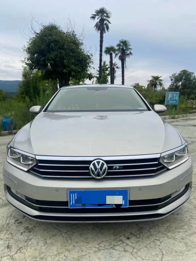 成都19年大众迈腾2