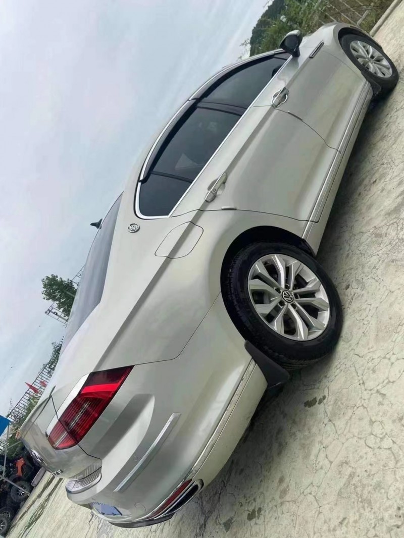 成都19年大众迈腾8