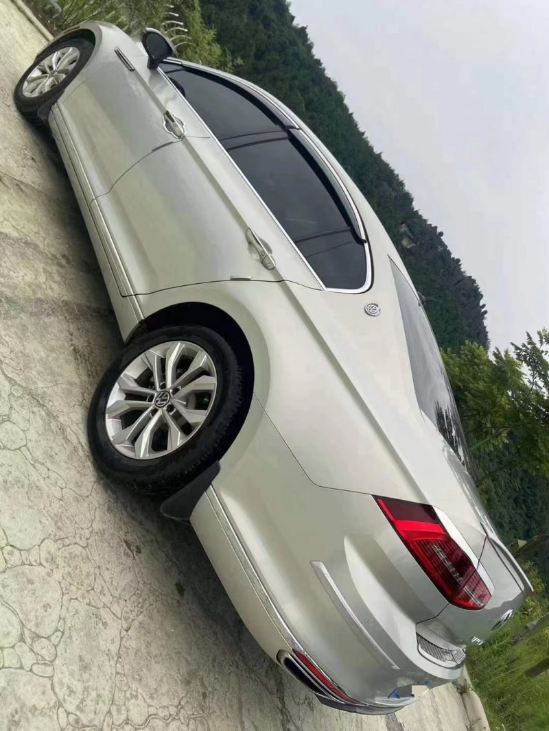 成都19年大众迈腾9