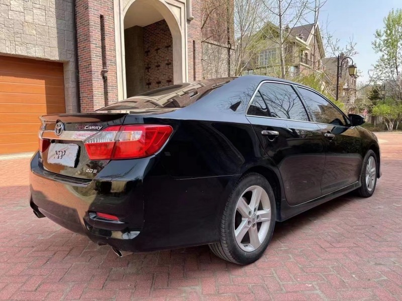 保定13年丰田凯美瑞1