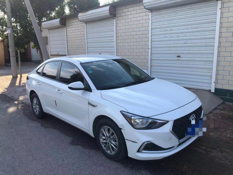 保定19年现代悦动2