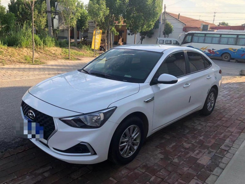 保定19年现代悦动3