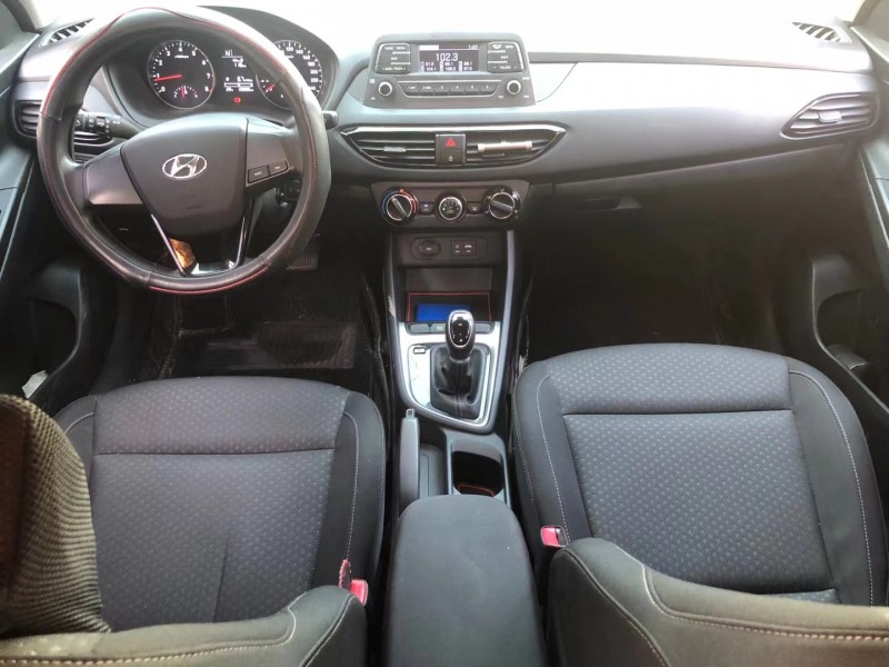 保定19年现代悦动9