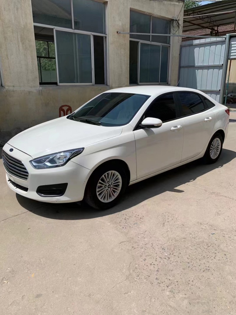 潍坊18年福特福睿斯7