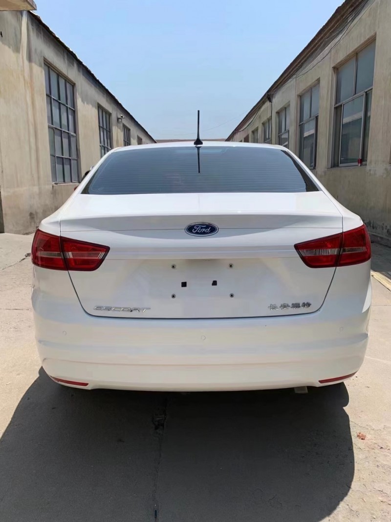 潍坊18年福特福睿斯1