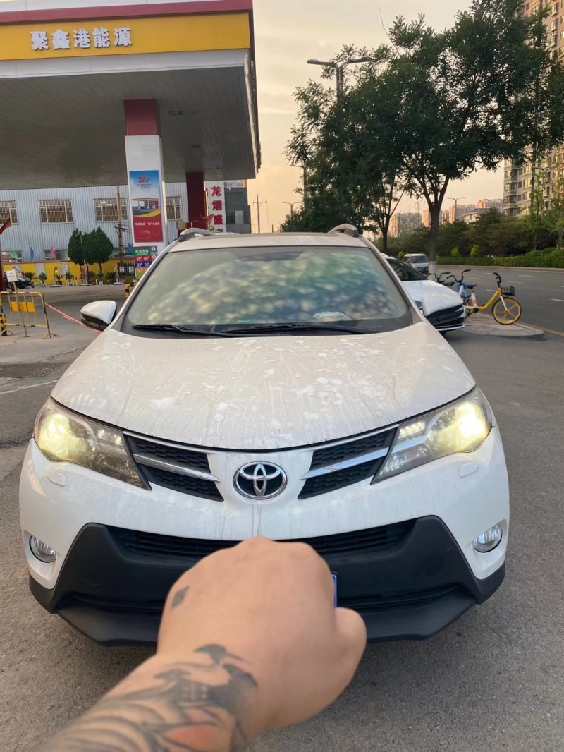 太原14年豐田RAV41