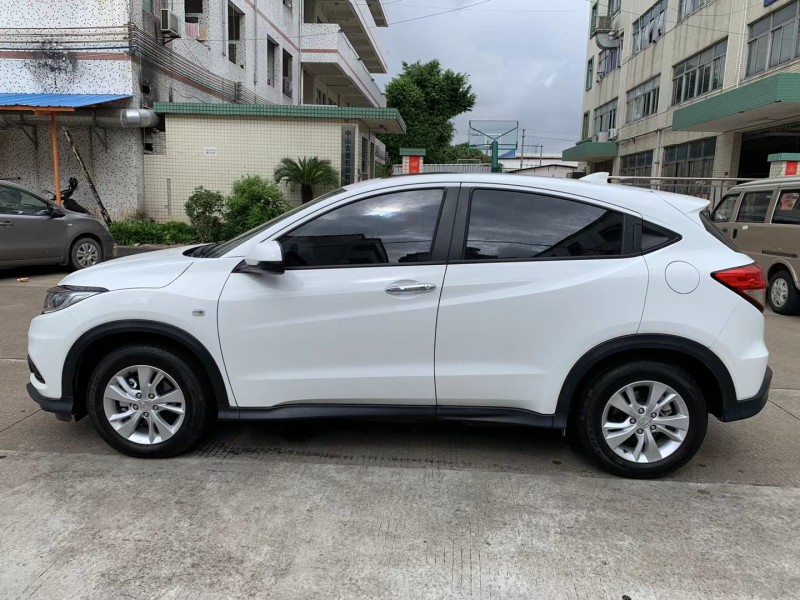 中山20年本田缤智8