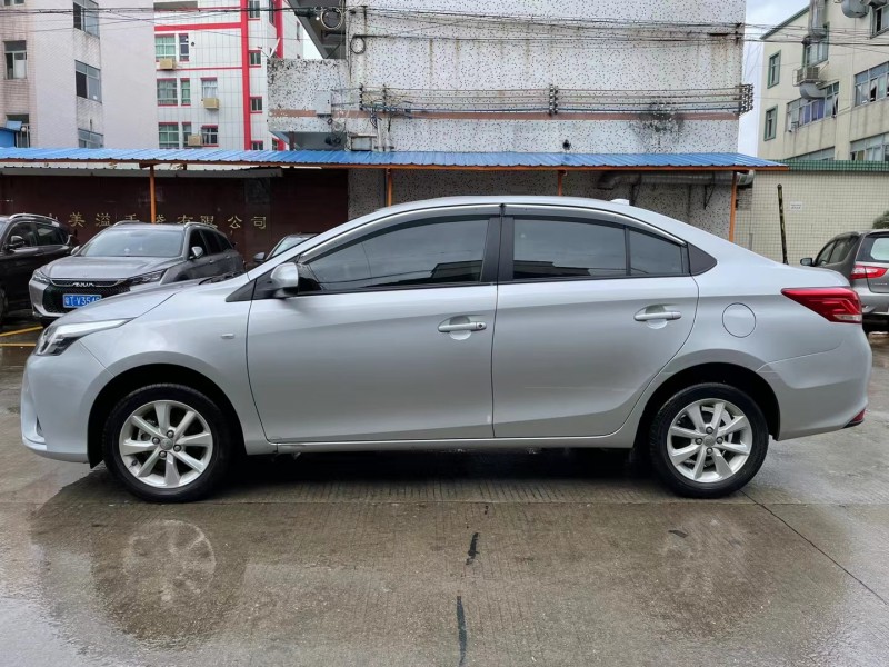 中山17年丰田YARiS L 致享2