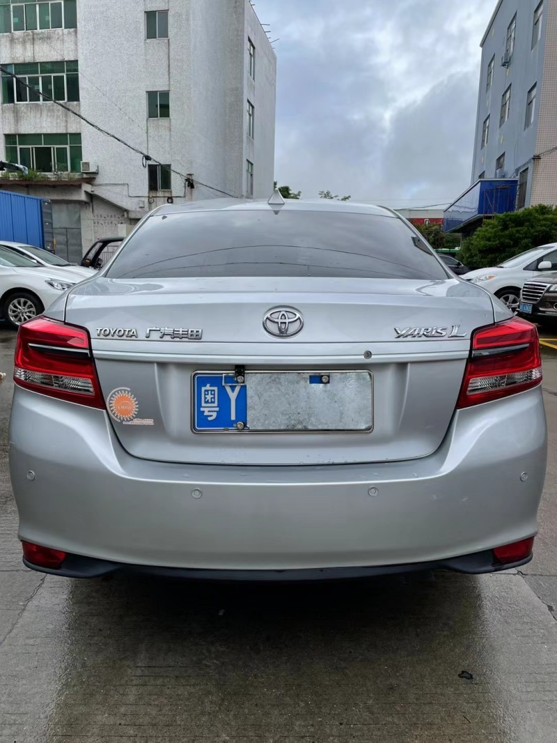 中山17年丰田YARiS L 致享4