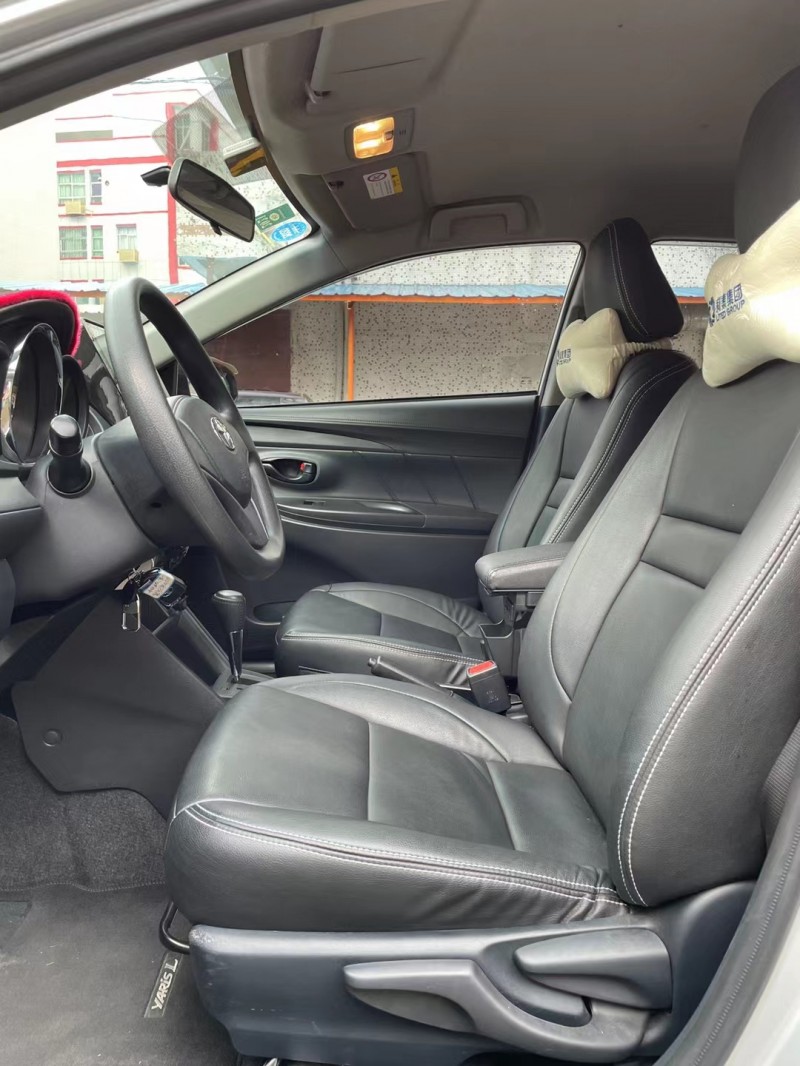 中山17年丰田YARiS L 致享9