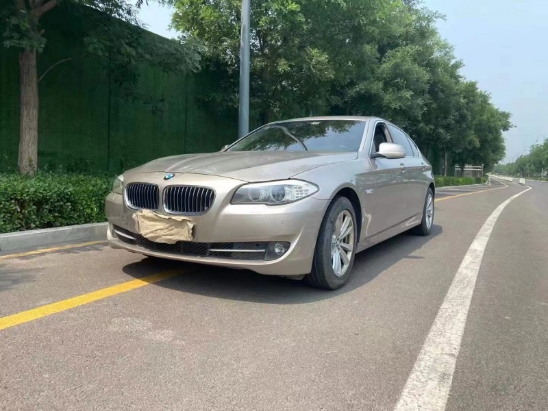 大同13年寶馬5系8