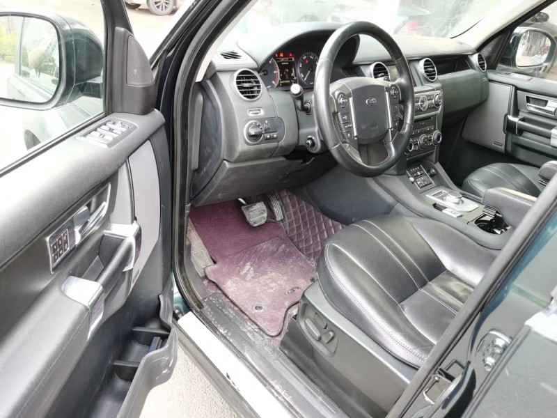 广州15年路虎发现44