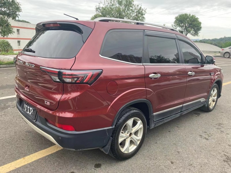 宜賓17年比速汽車T53