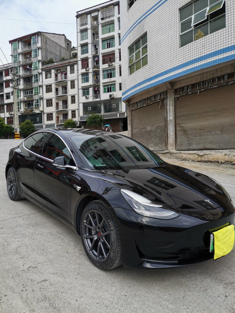 重慶20年特斯拉MODEL 37