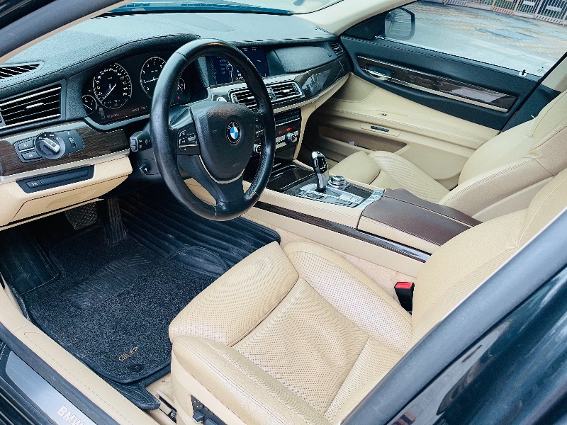 深圳10年宝马7系6