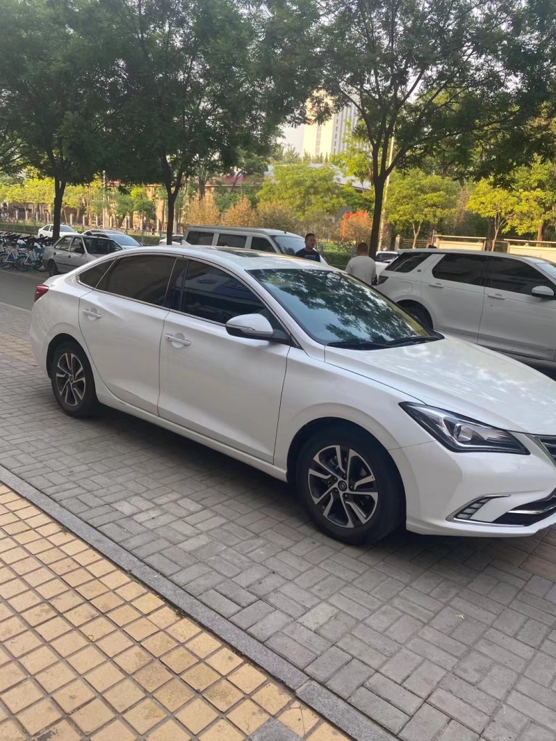 太原19年長安汽車逸動3