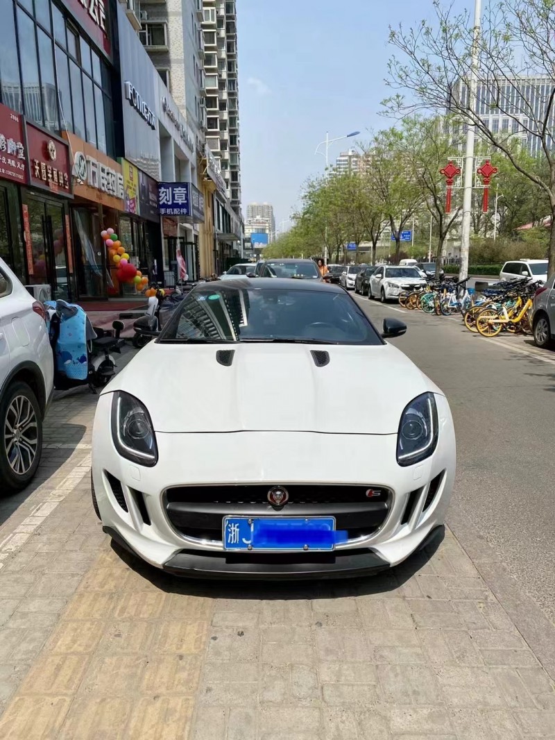 太原15年捷豹F-Type1