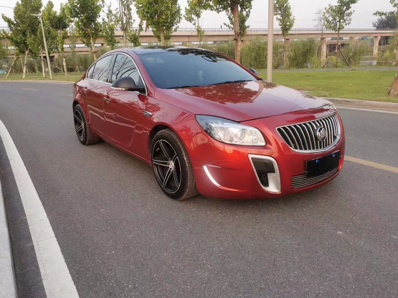 青岛11年别克君威4