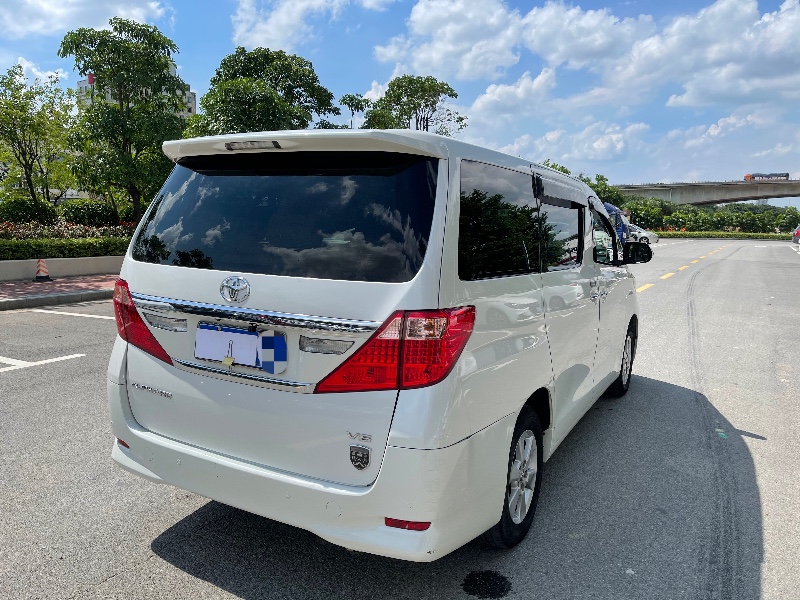 江门13年丰田埃尔法1