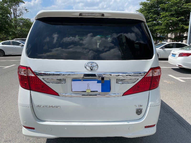 江门13年丰田埃尔法2