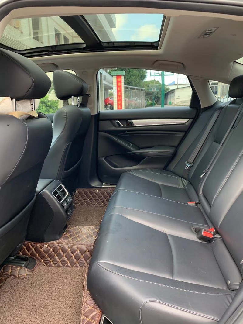 中山19年本田雅阁3