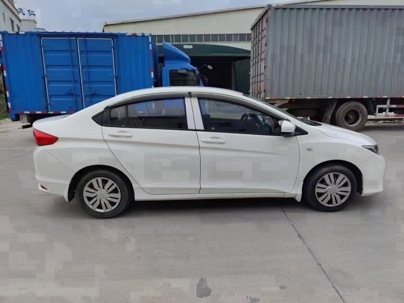 东莞16年本田锋范11