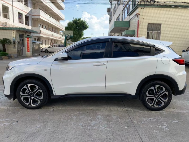 中山18年本田XR-V7