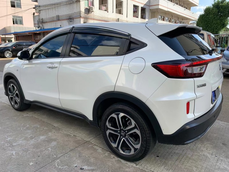 中山18年本田XR-V5