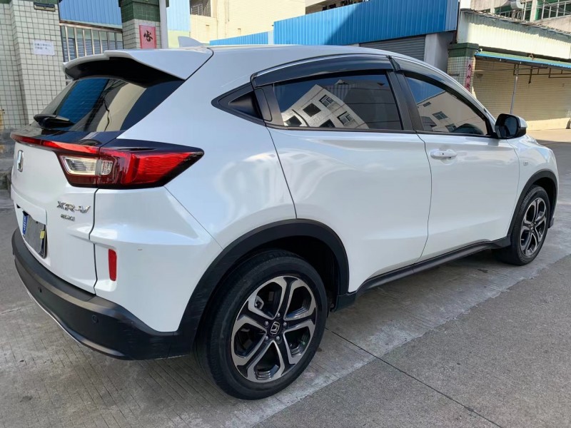 中山18年本田XR-V4