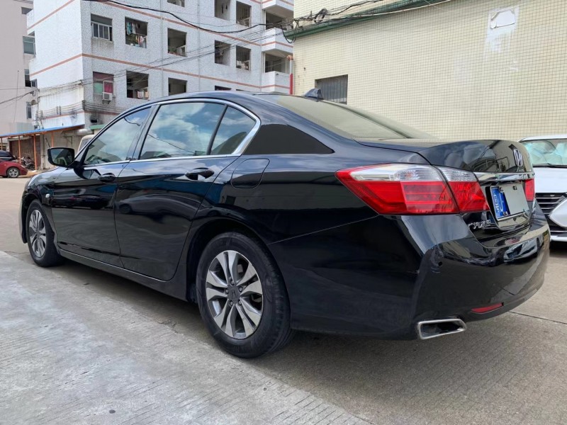 中山14年本田雅阁6