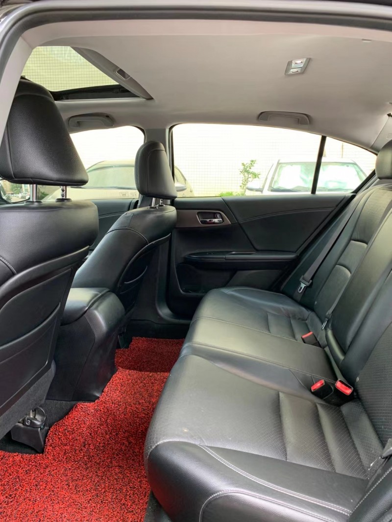 中山14年本田雅阁7