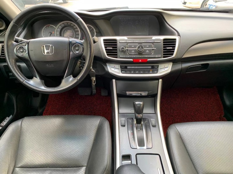 中山14年本田雅阁8