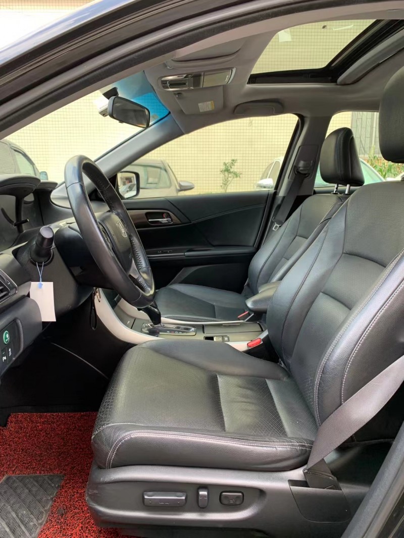 中山14年本田雅阁9