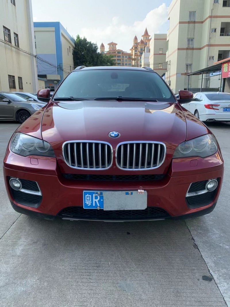 中山16年宝马X68
