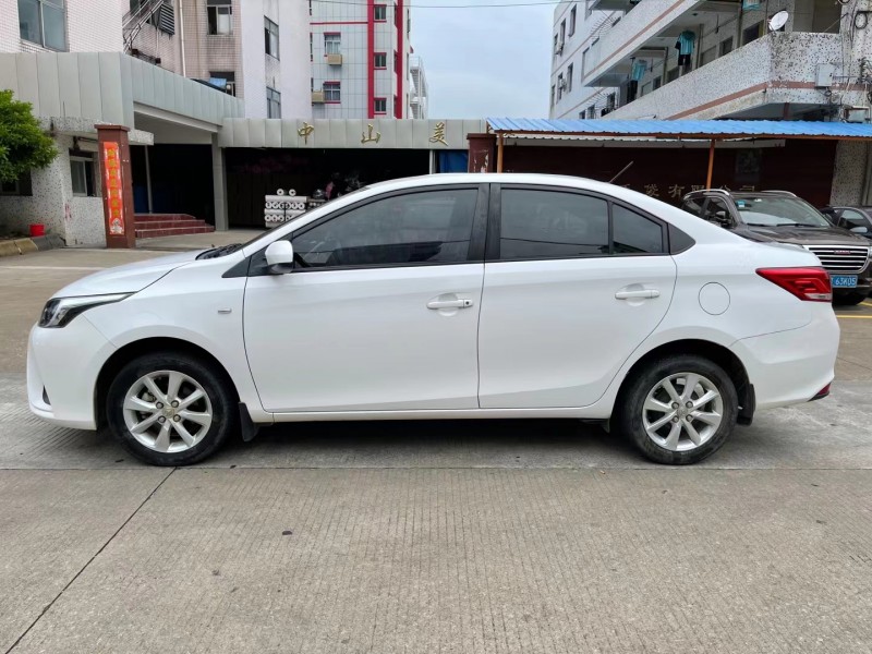 中山17年丰田YARiS L 致享2