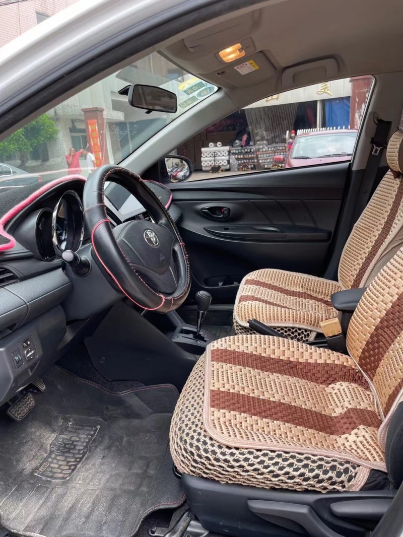 中山17年丰田YARiS L 致享9