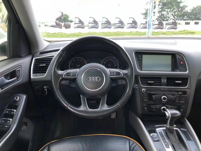 佛山14年奥迪Q59