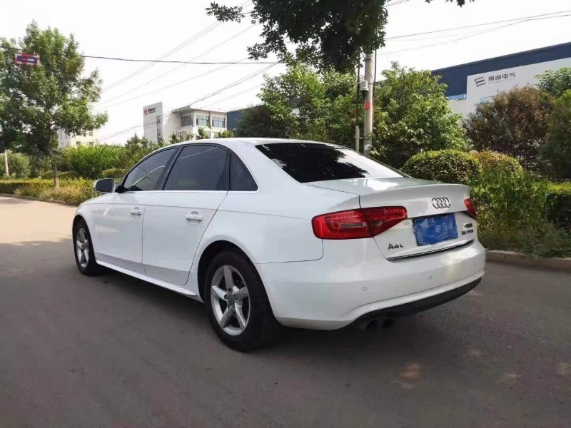 济宁15年奥迪A4L3